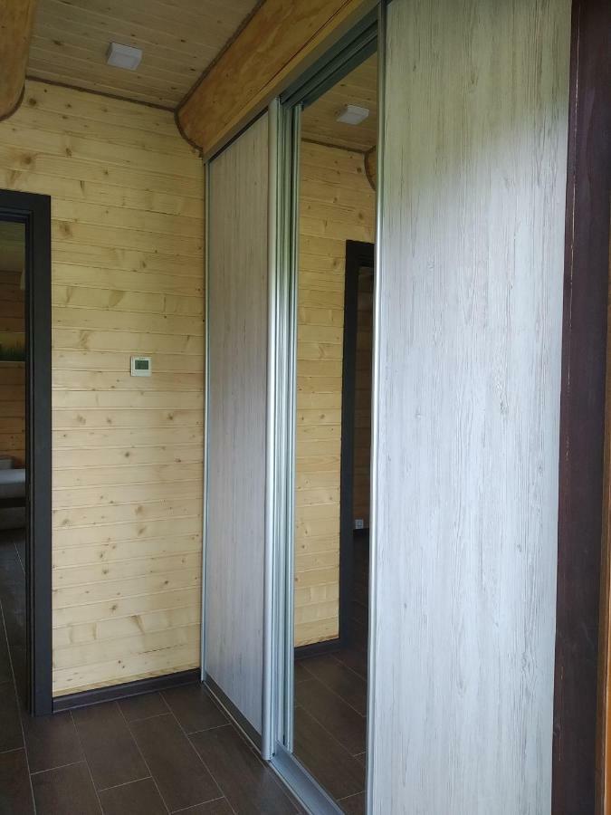 Пагорб Їжака / Hedgehog Hill Villa ยาบลูนิตซา ภายนอก รูปภาพ
